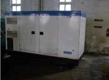 南澳康明斯150kw大型柴油二手发电机组 南澳康明斯150kw大型柴油二手发电机组